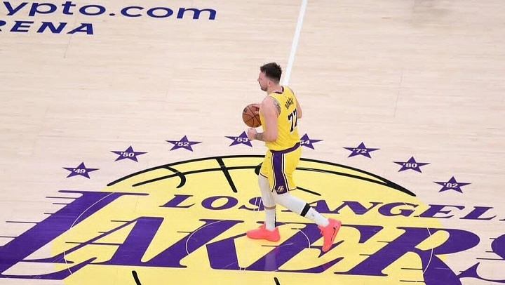 Дончич оформил трипл-дабл в первом матче после рождения дочери